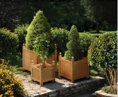Set of 3 Wooden Outdoor Planters, Versailles Planters – S, L & XL