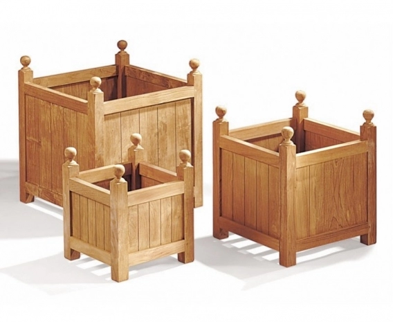 Set of 3 Wooden Outdoor Planters, Versailles Planters – S, L & XL